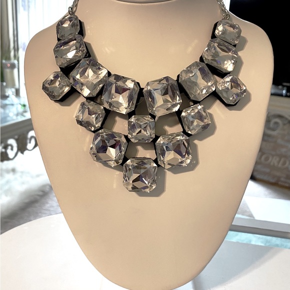 Crystal Clear Gems Necklace - Picture 1 of 3